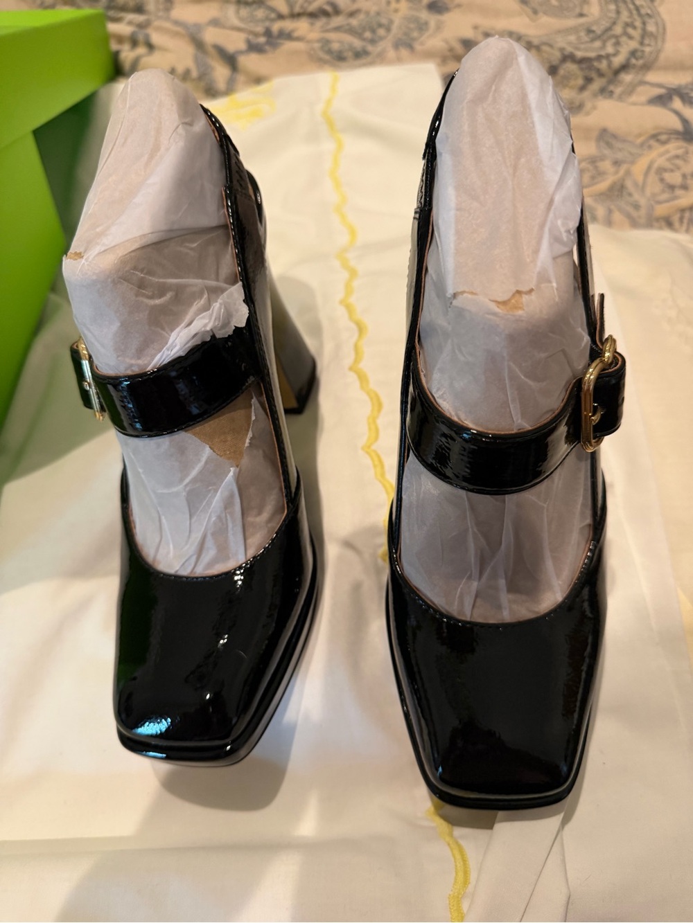 Sam Edelman Black Patent Mary Jane Block Heels with Gold Buckle Accent BNIB - Picture 3 of 6